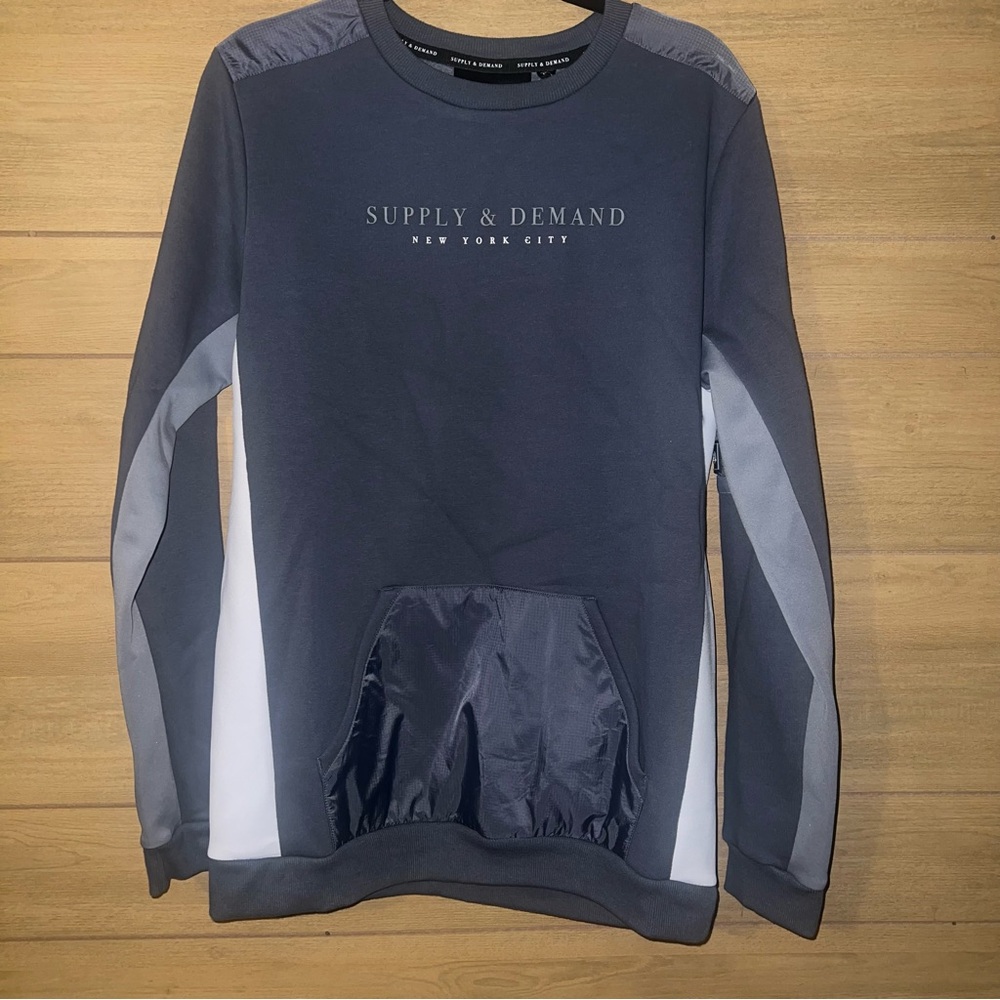 Supply & Demand Gray Sweatshirt Men’s Large NWT